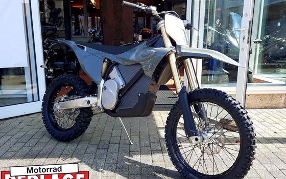 Neufahrzeug Stark Future Varg EX - Bild 1