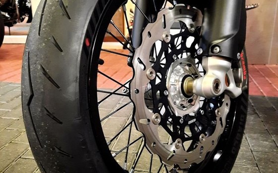 Gebrauchtmotorrad Stark Future Varg SM - Bild 4