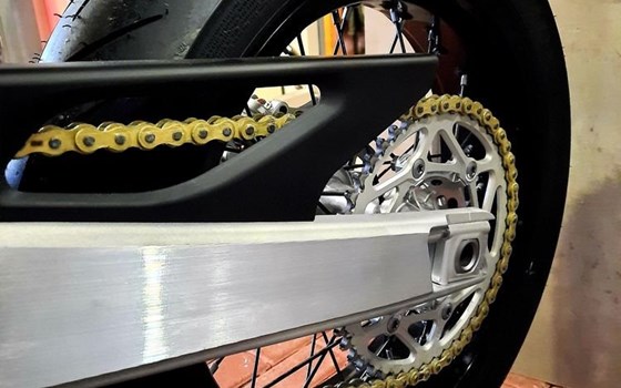 Gebrauchtmotorrad Stark Future Varg SM - Bild 5