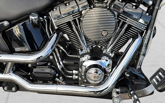 Motorrad Occasion Harley-Davidson Softail Blackline FXS - Bild 5