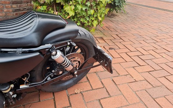 Gebrauchtmotorrad Harley-Davidson Sportster XL 883 N Iron - Bild 24