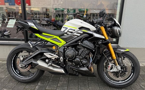 Gebrauchtmotorrad Triumph Street Triple 765 Moto2 Edition - Bild 1