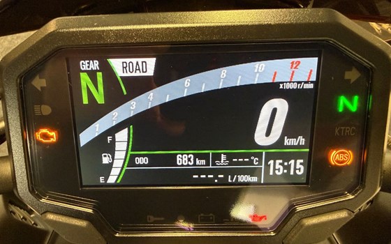 Gebrauchtmotorrad Kawasaki Z900 SE - Bild 8