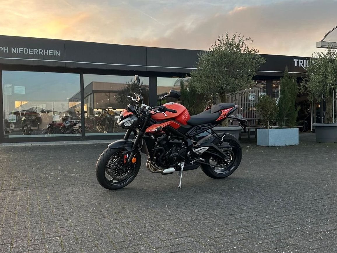 Triumph Street Triple 765 R A2