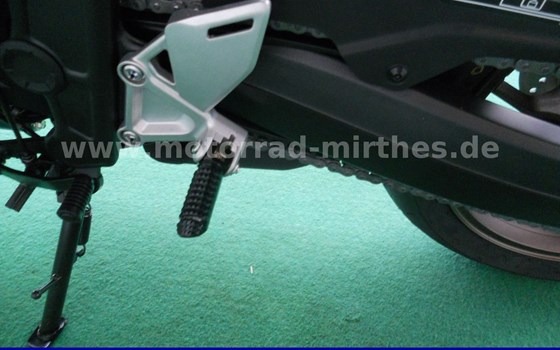 Neufahrzeug Honda CB650R E-Clutch - Bild 14