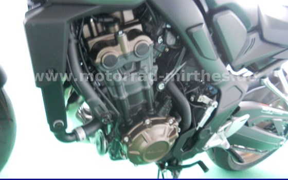 Neufahrzeug Honda CB650R E-Clutch - Bild 16