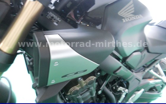 Neufahrzeug Honda CB650R E-Clutch - Bild 17