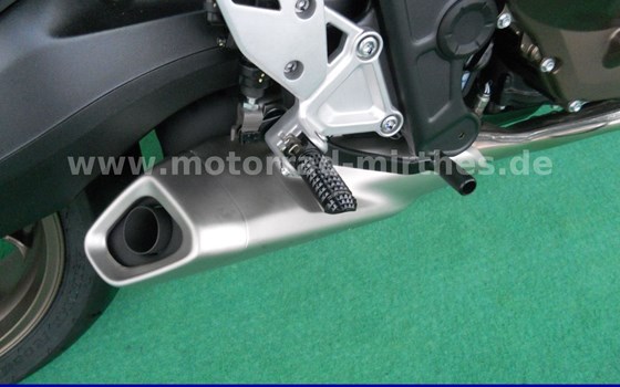 Neufahrzeug Honda CB650R E-Clutch - Bild 9