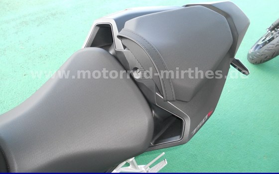 Neufahrzeug Honda CB750 Hornet - Bild 15