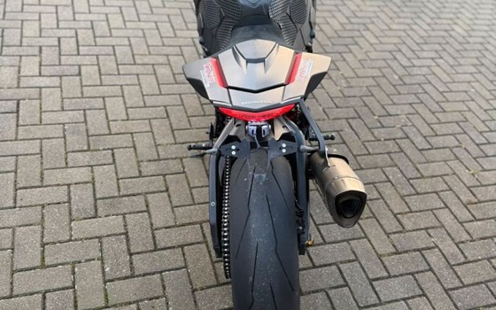 Gebrauchtmotorrad Honda CBR1000RR Fireblade - Bild 14