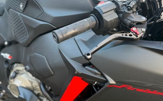 Gebrauchtmotorrad Honda CBR1000RR Fireblade - Bild 5