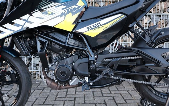 Gebrauchtmotorrad KTM 125 Duke - Bild 3