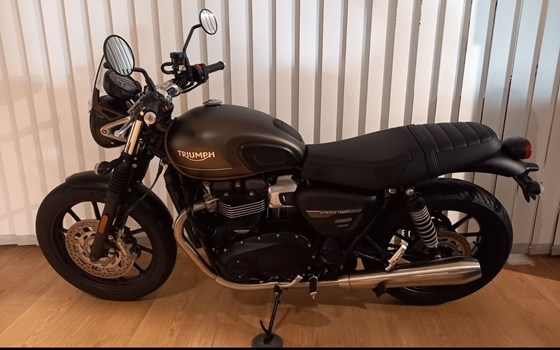 Gebrauchtmotorrad Triumph Speed Twin 900 - Bild 3