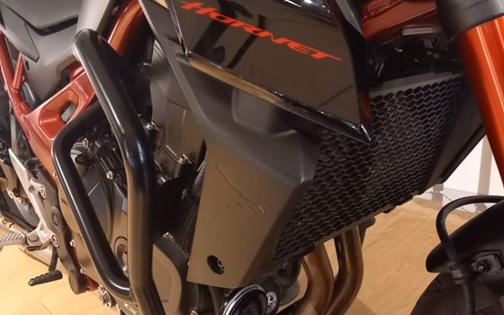 Gebrauchtmotorrad Honda CB750 Hornet - Bild 6