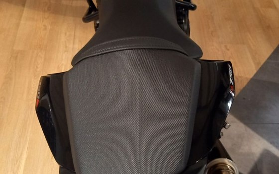 Gebrauchtmotorrad Honda CB750 Hornet - Bild 9