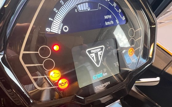 Gebrauchtmotorrad Triumph Tiger Sport 800 - Bild 20