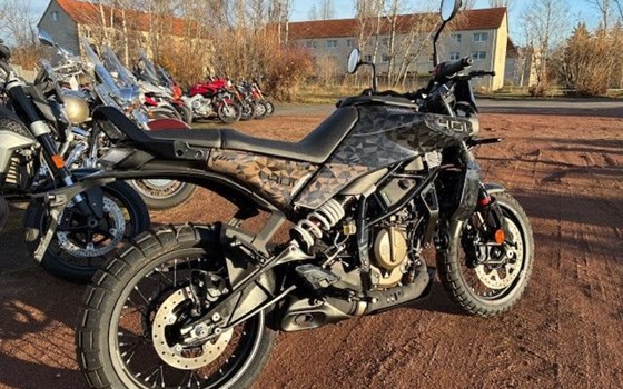 Neufahrzeug Husqvarna Svartpilen 401 - Bild 1