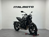 Gebrauchtmotorrad Triumph Trident 660