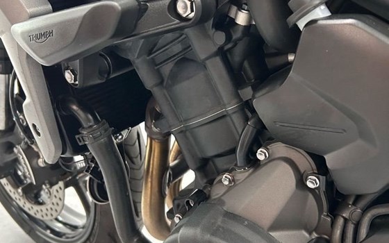 Gebrauchtmotorrad Triumph Trident 660 - Bild 9