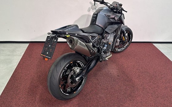 Gebrauchtmotorrad KTM 790 Duke - Bild 8