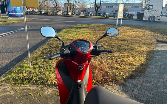 Gebrauchtmotorrad Honda SH150i - Bild 10