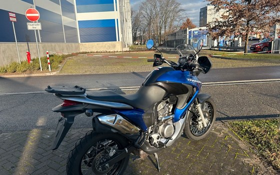 Gebrauchtmotorrad Honda XL 700V Transalp - Bild 4
