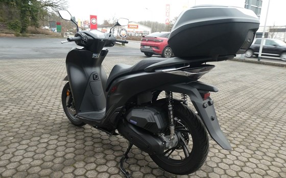 Gebrauchtmotorrad Honda SH125i - Bild 6