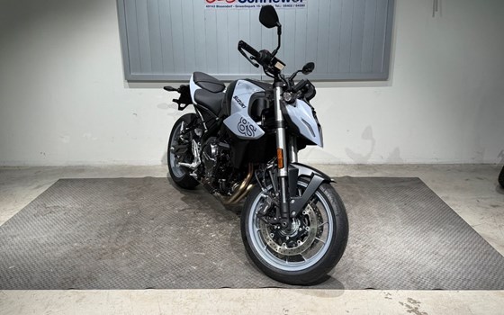 Gebrauchtmotorrad Suzuki GSX-8S - Bild 1