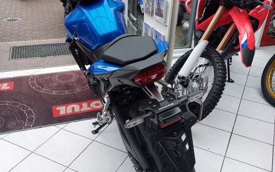 Gebrauchtmotorrad Honda CB750 Hornet - Bild 7