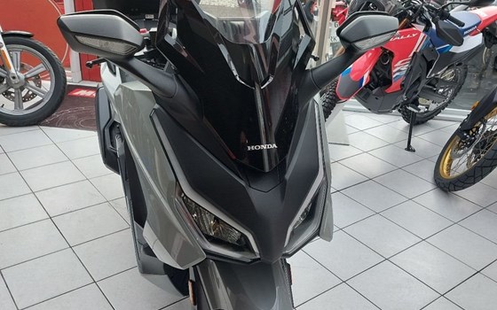 Gebrauchtmotorrad Honda Forza 350 - Bild 2