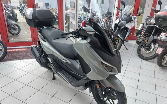 Gebrauchtmotorrad Honda Forza 350 - Bild 3