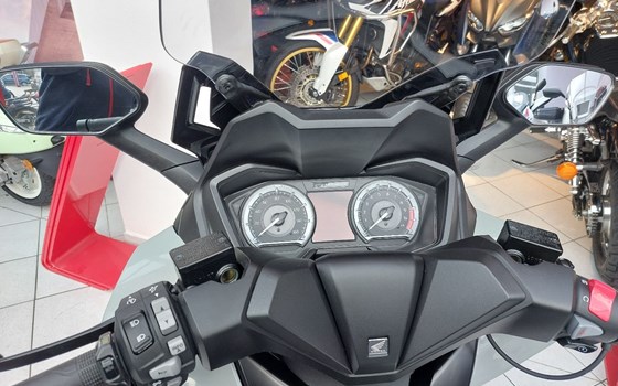 Gebrauchtmotorrad Honda Forza 350 - Bild 4