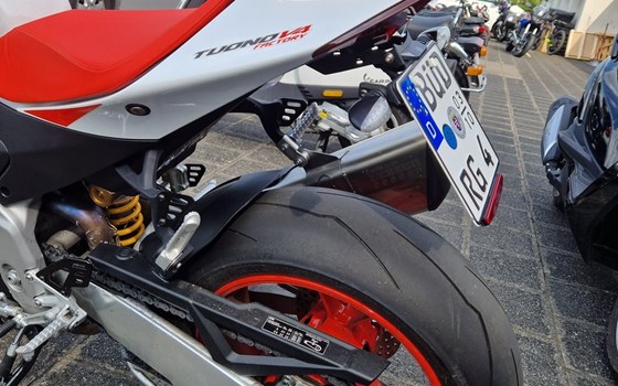 Gebrauchtmotorrad Aprilia Tuono V4 1100 Factory - Bild 1