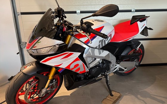 Gebrauchtmotorrad Aprilia Tuono V4 1100 Factory - Bild 3