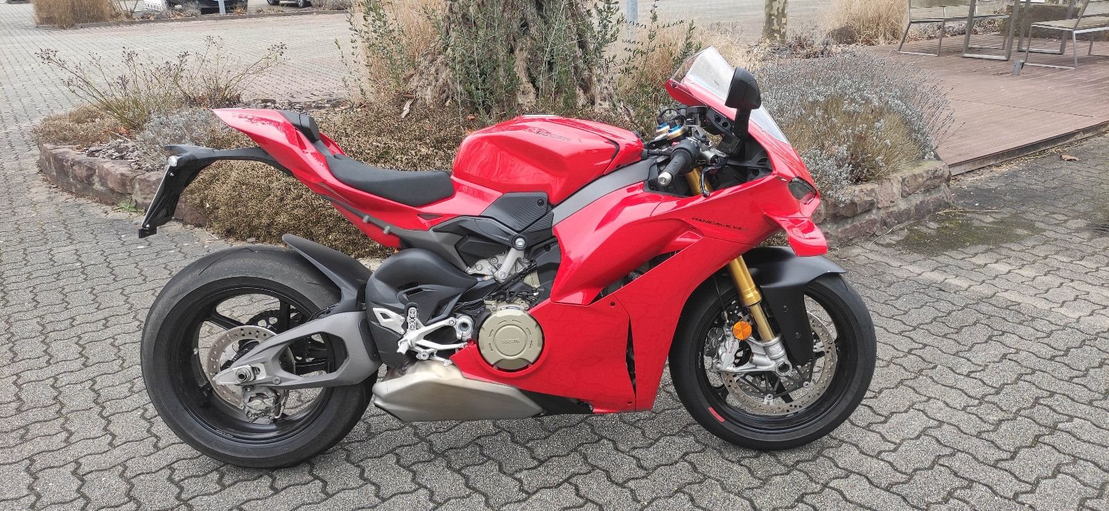 Ducati Panigale V4 S