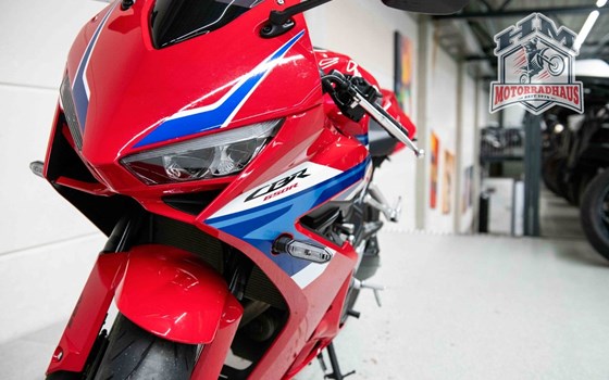 Gebrauchtmotorrad Honda CBR650R E-Clutch - Bild 11