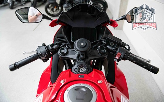 Gebrauchtmotorrad Honda CBR650R E-Clutch - Bild 8