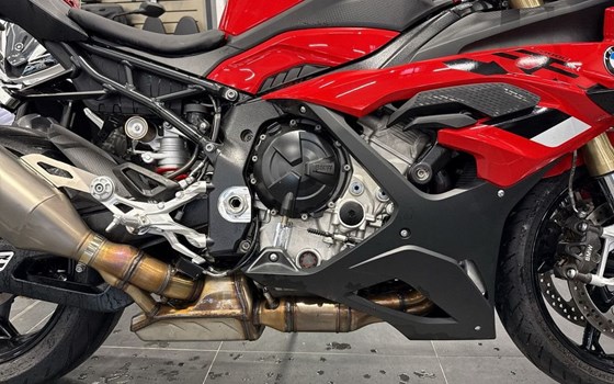 Gebrauchtmotorrad BMW S 1000 RR - Bild 9