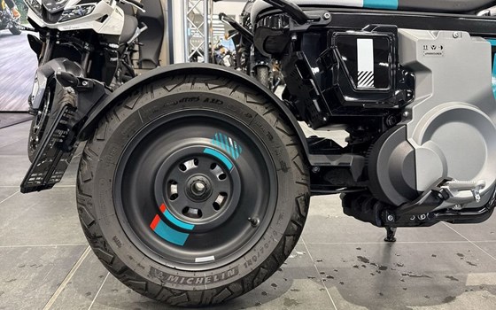 Gebrauchtmotorrad BMW CE 02 4kW - Bild 10