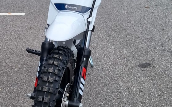 Neufahrzeug Husqvarna EE 2 - Bild 3