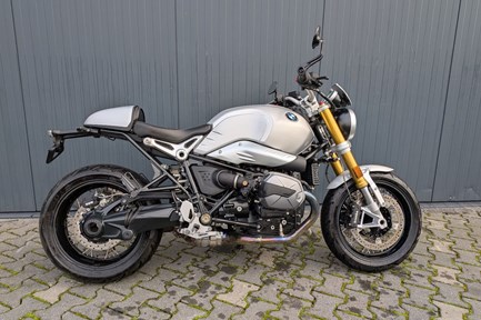 BMW R nineT