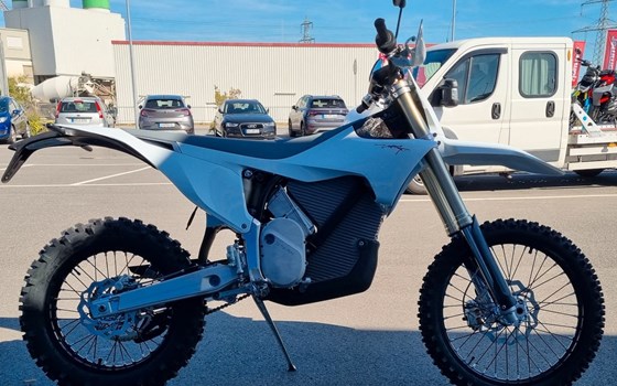 Neufahrzeug Stark Future Varg EX - Bild 3