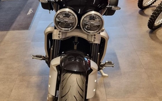 Gebrauchtmotorrad Triumph Rocket 3 GT - Bild 4