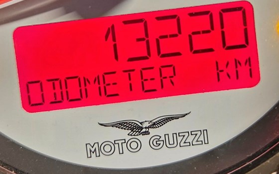 Gebrauchtmotorrad Moto Guzzi V9 Bobber - Bild 6