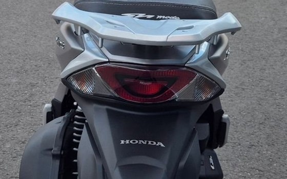 Gebrauchtmotorrad Honda SH Mode 125 - Bild 3