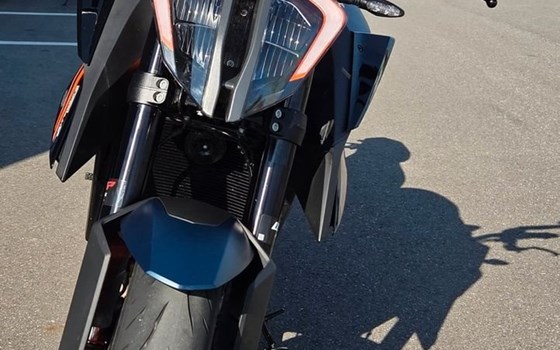 Gebrauchtmotorrad KTM 1290 Super Duke R - Bild 2