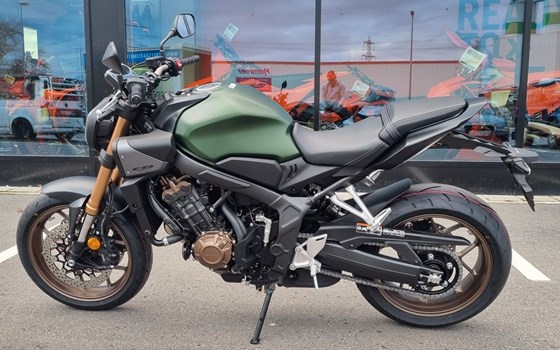 Neufahrzeug Honda CB650R E-Clutch - Bild 4