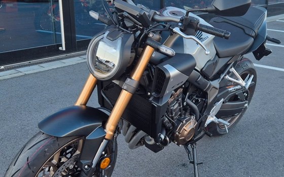 Neufahrzeug Honda CB650R E-Clutch - Bild 5