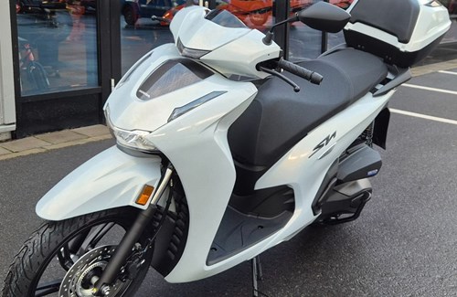 Neumotorrad Honda SH350i