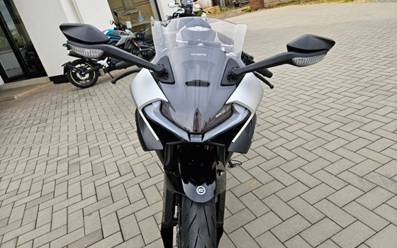Neufahrzeug CFMOTO 675SR-R - Bild 3